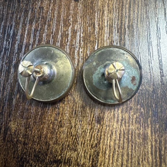 Vintage Gold Tone Military Eagle Arrow Stars Clip on Earrings Screwback - Picture 2 of 3